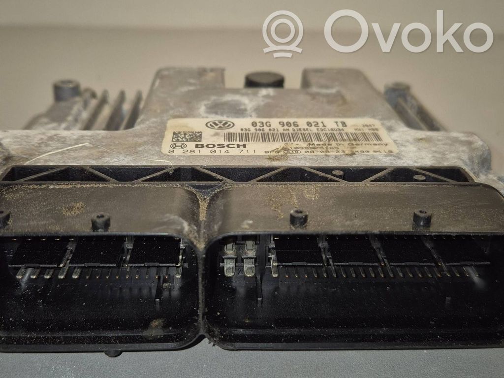 Volkswagen Golf V Engine control unit/module 