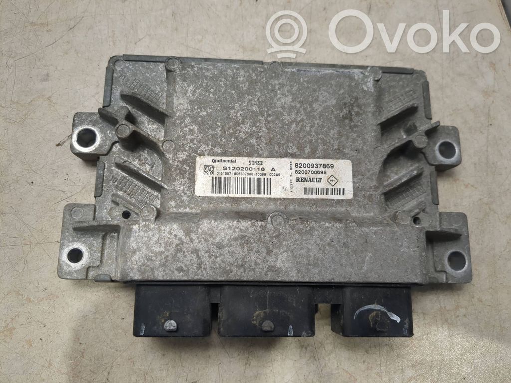 Renault Clio IV Engine control unit/module 
