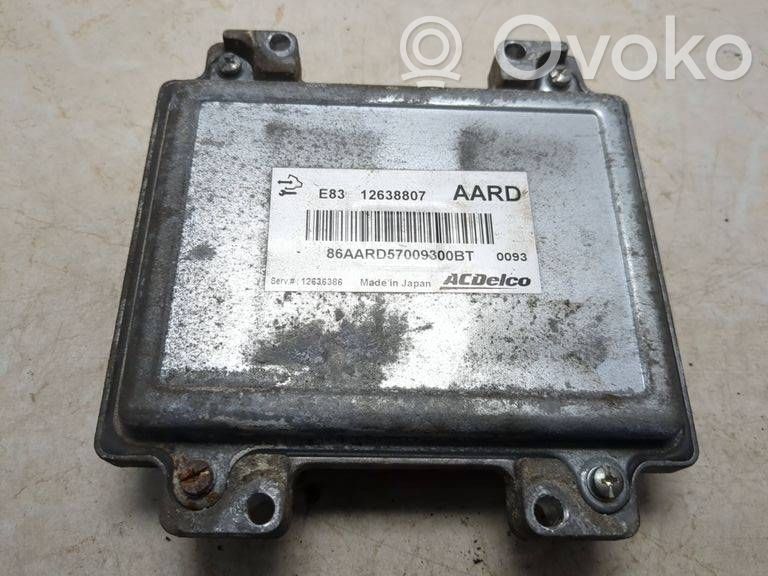 Opel Astra J Engine control unit/module 