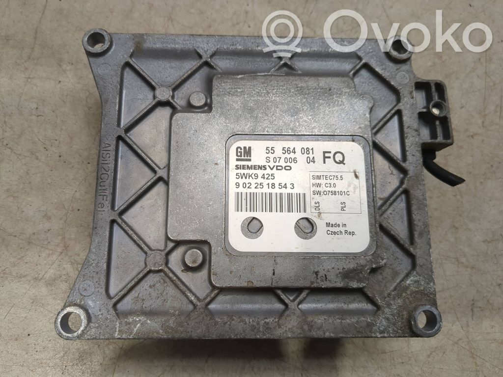 Opel Astra H Engine control unit/module 