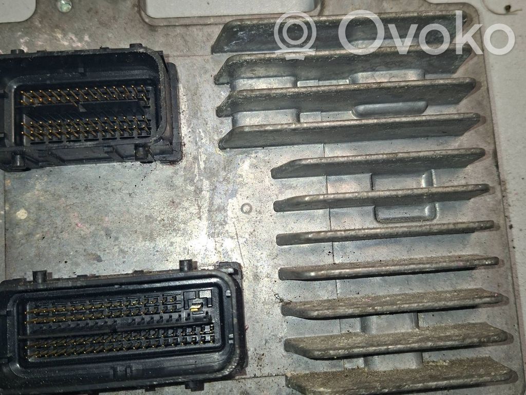 Opel Insignia A Engine control unit/module 
