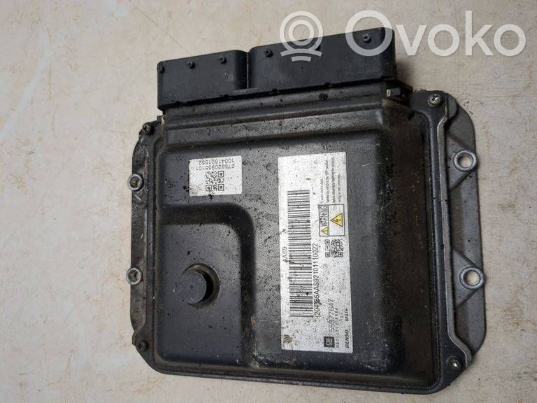 Opel Astra H Engine control unit/module 