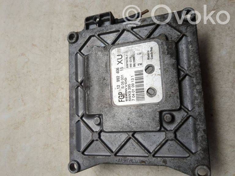 Opel Astra J Engine control unit/module 