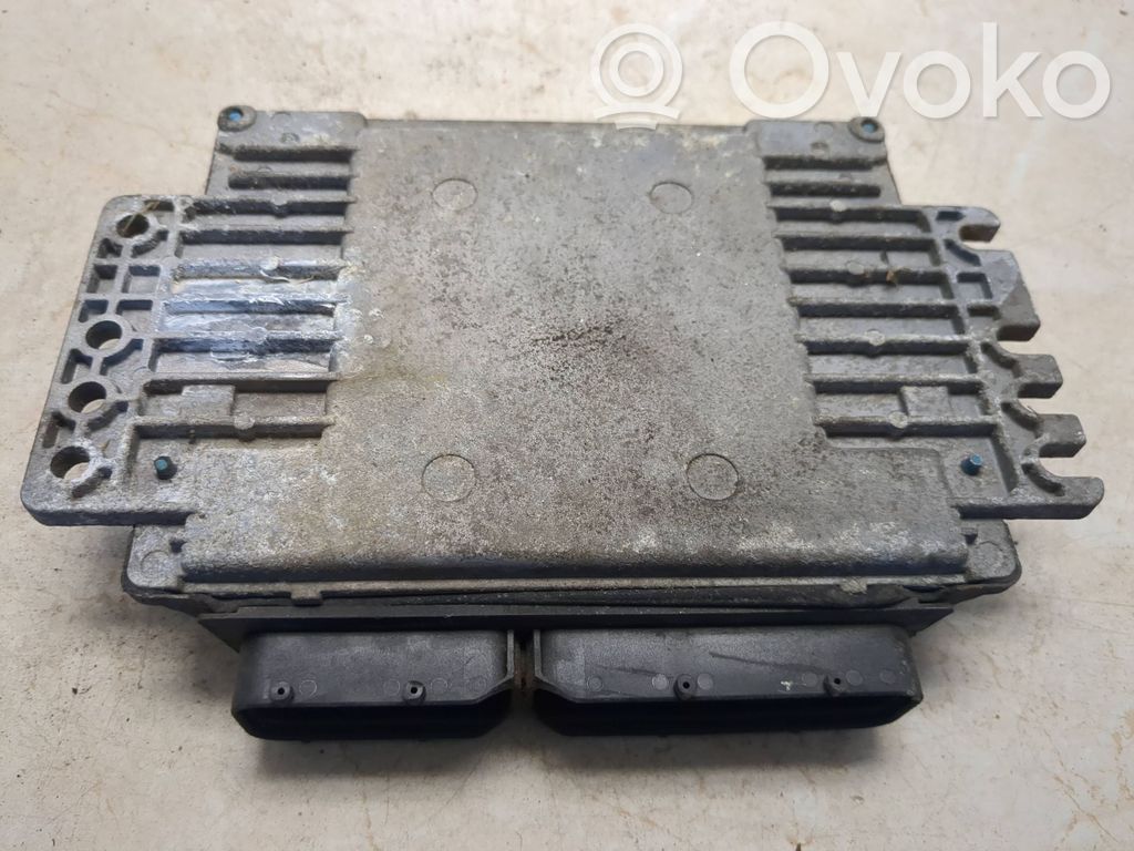 Nissan Note (E11) Engine control unit/module 
