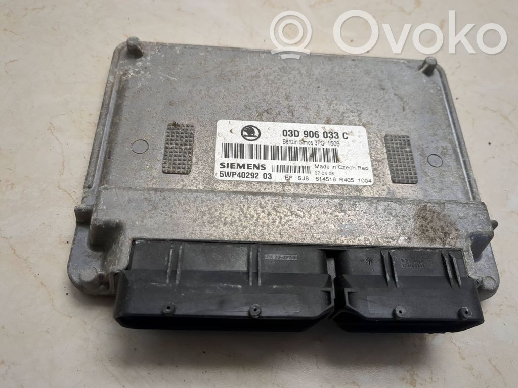 Skoda Fabia Mk2 (5J) Engine control unit/module 