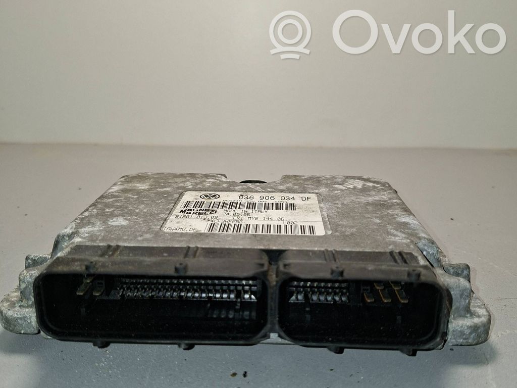 Volkswagen Golf IV Engine control unit/module 