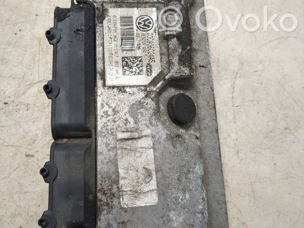 Volkswagen Golf V Engine control unit/module 