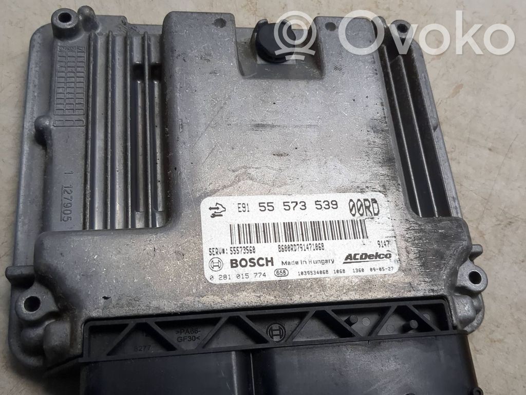 Opel Insignia A Engine control unit/module 