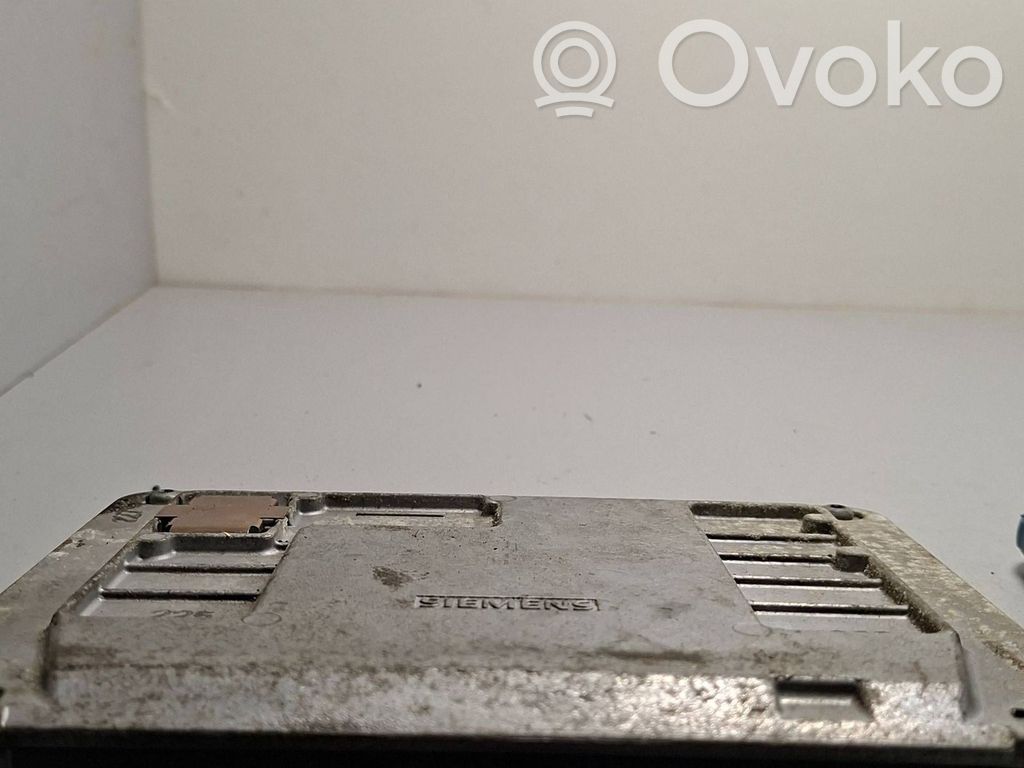 Volkswagen PASSAT B6 Engine control unit/module 