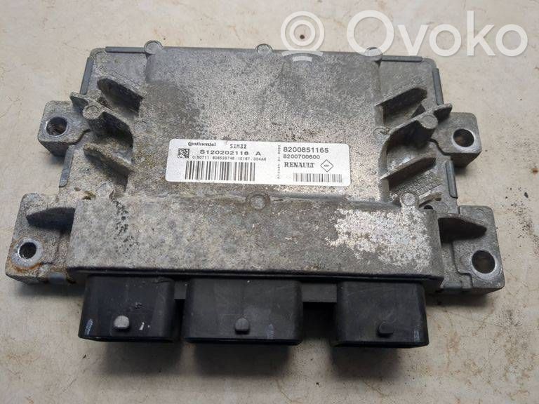 Renault Clio III Engine control unit/module 