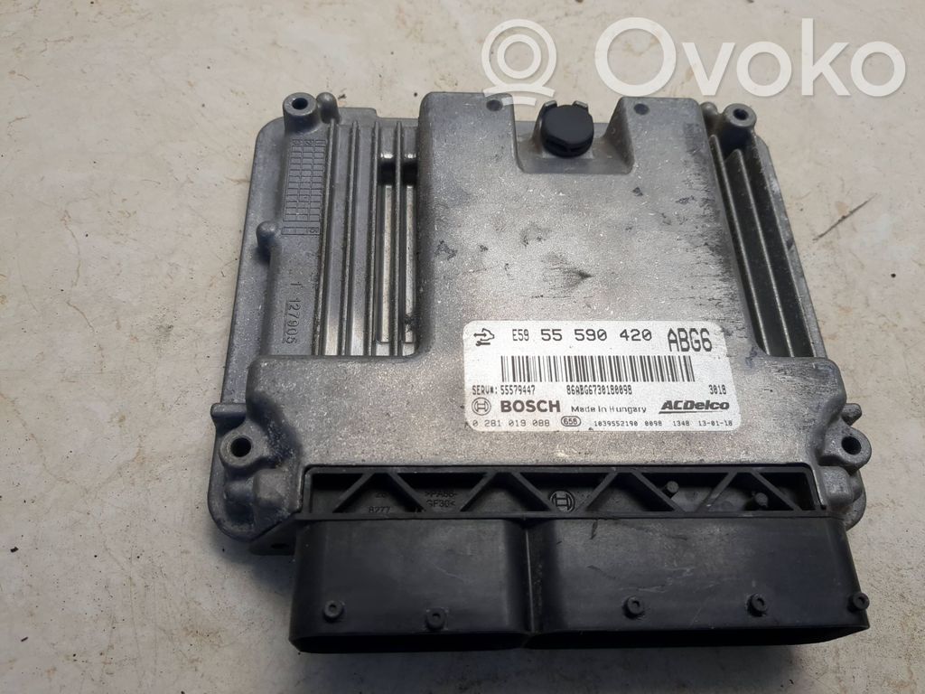Opel Zafira C Engine control unit/module 