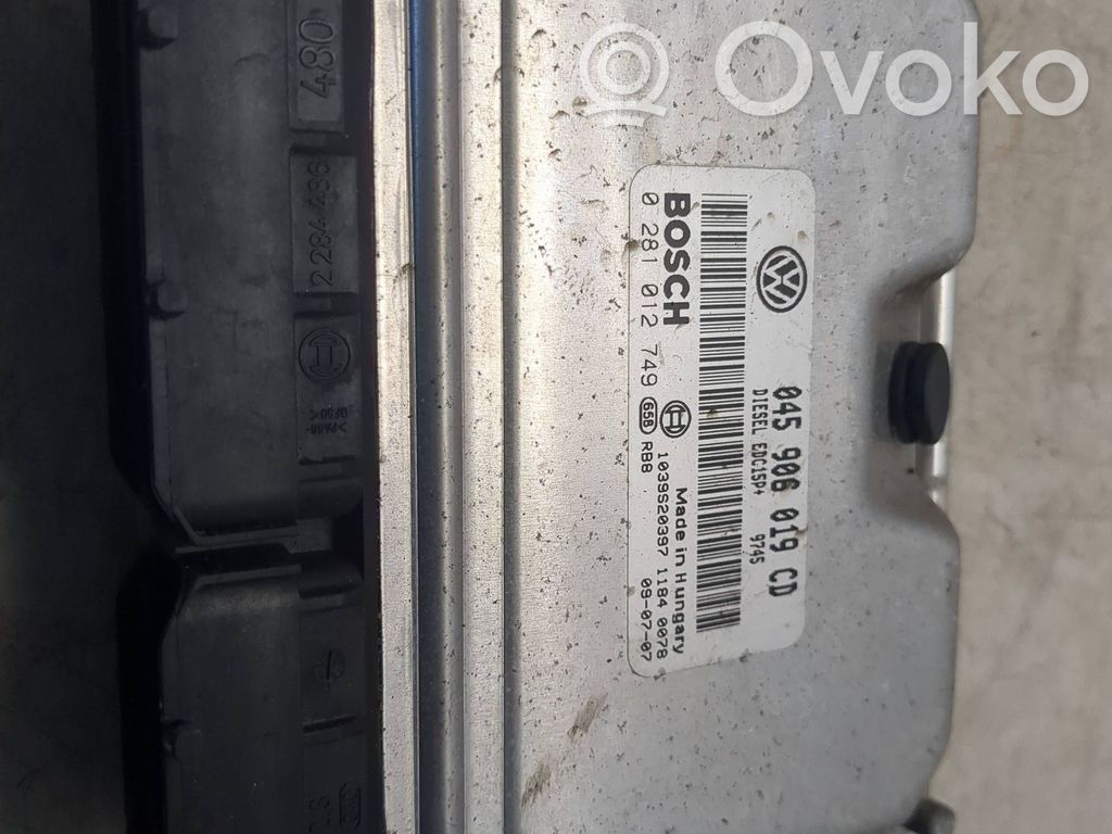Skoda Fabia Mk2 (5J) Engine control unit/module 