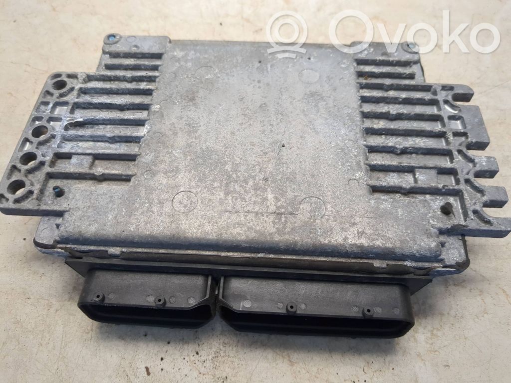 Engine control unit/module   MEC37910