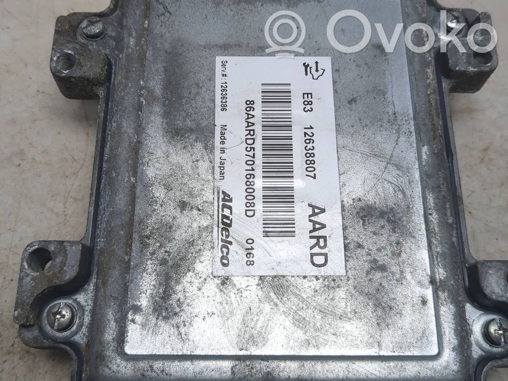 Opel Meriva B Variklio valdymo blokas 