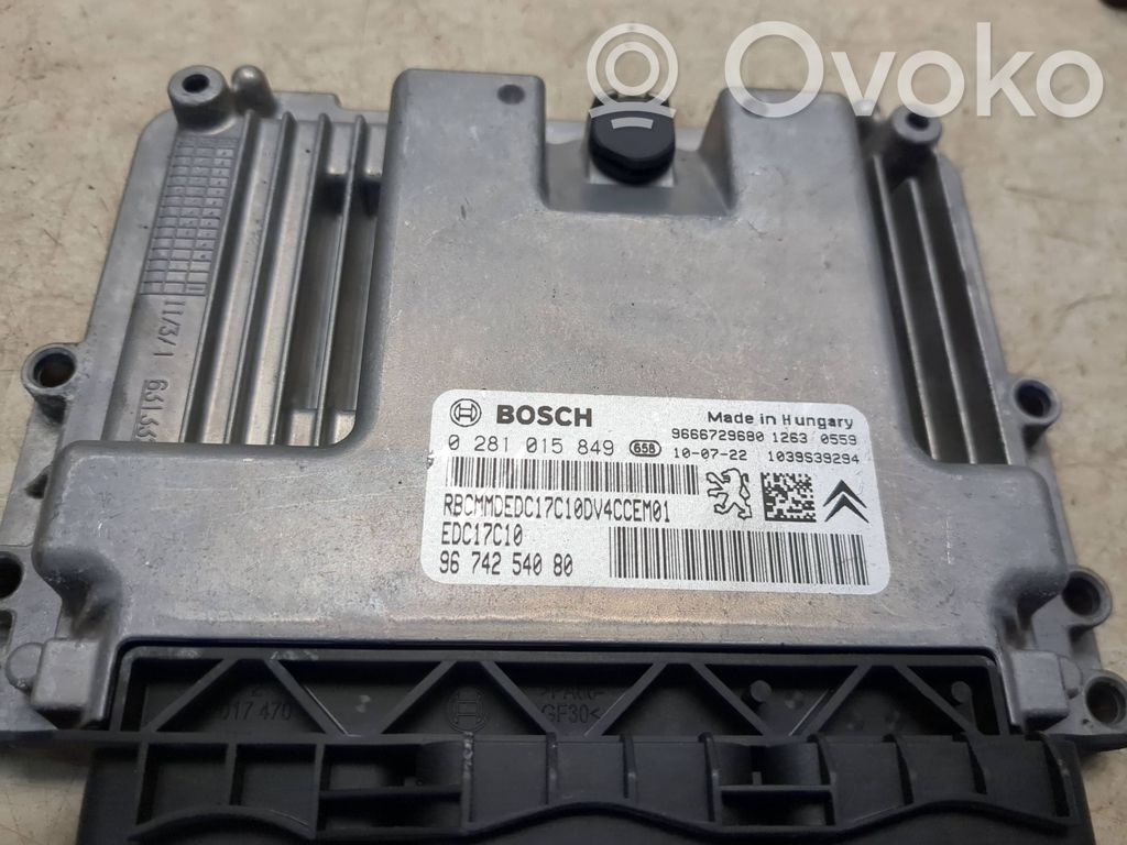Peugeot 208 I Engine control unit/module 