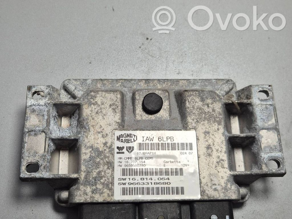 Citroen C4 II Picasso Engine control unit/module 