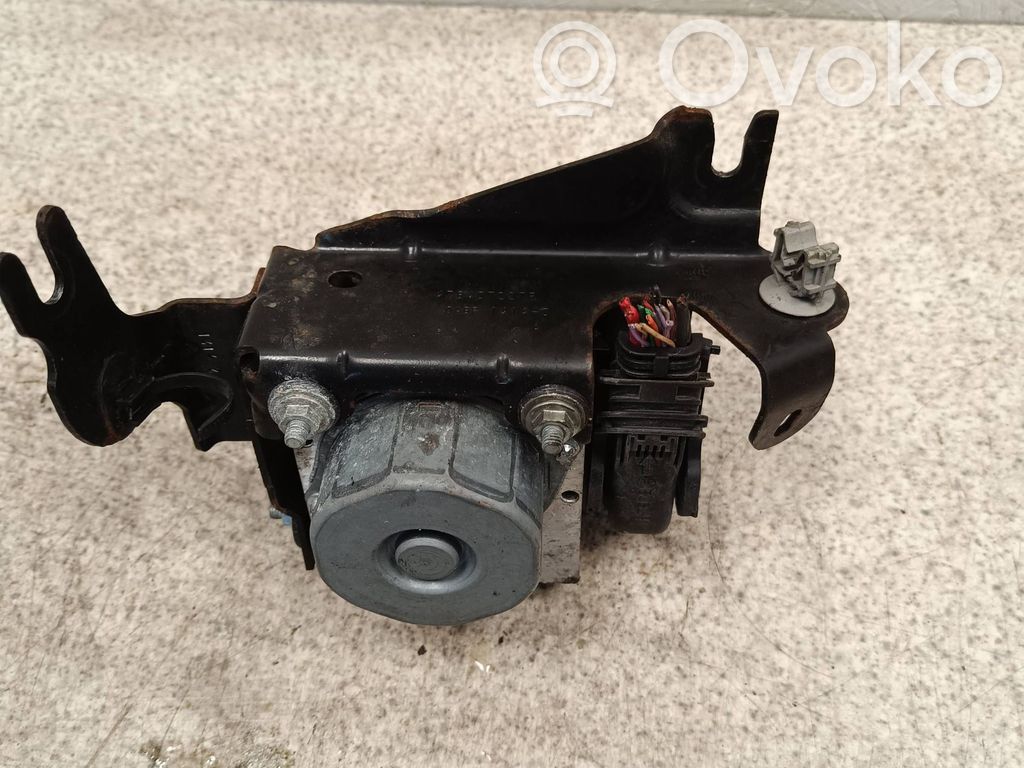 Renault Captur ABS bloks 