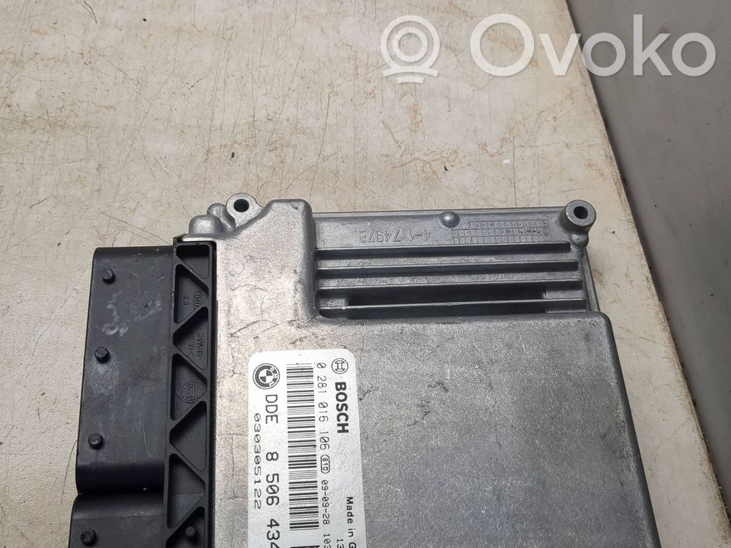 BMW 1 E82 E88 Engine control unit/module 
