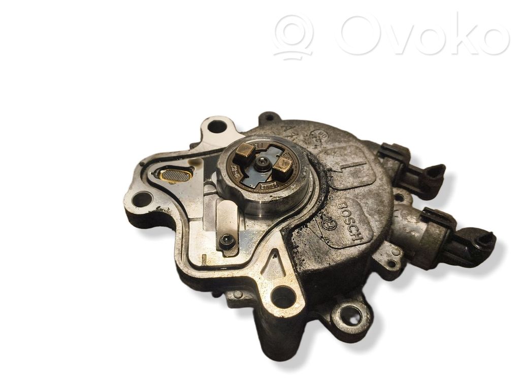 Land Rover Discovery 3 - LR3 Vacuum pump 