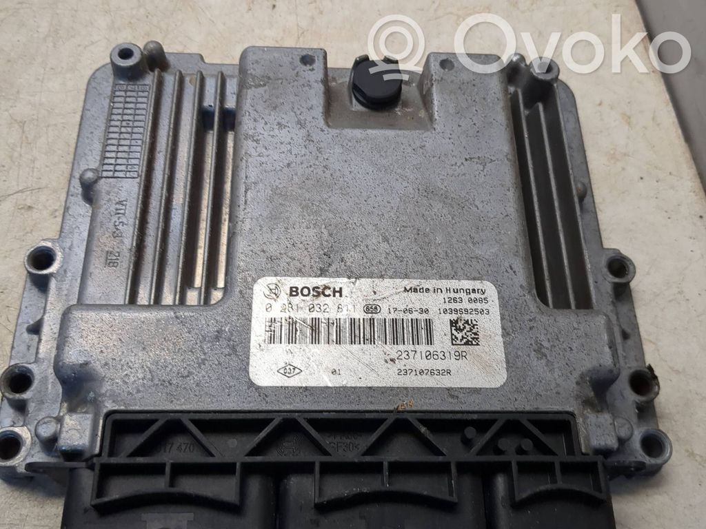 Renault Clio IV Engine control unit/module 