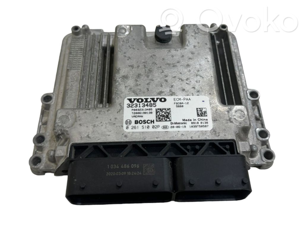 Volvo XC40 Engine control unit/module 