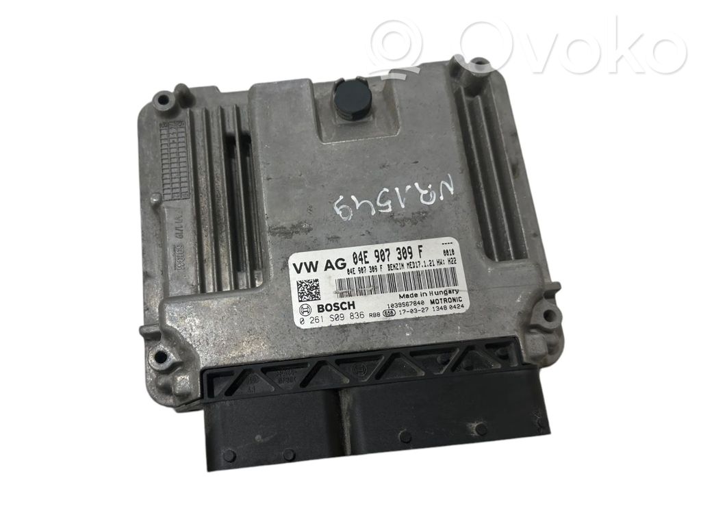 Volkswagen PASSAT B8 Engine control unit/module 