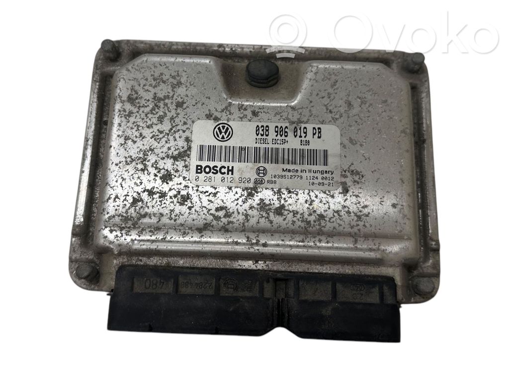 Skoda Octavia Mk2 (1Z) Engine control unit/module 