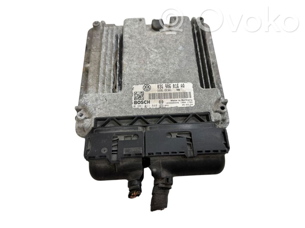 Volkswagen Golf V Engine control unit/module 