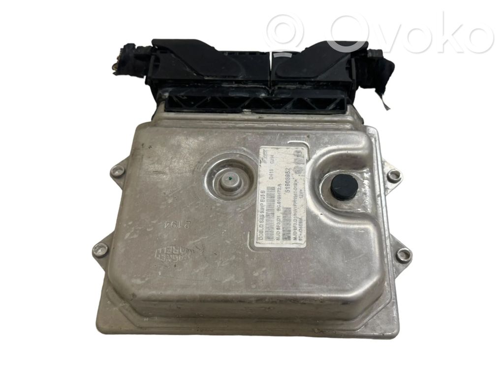 Opel Combo D Engine control unit/module 