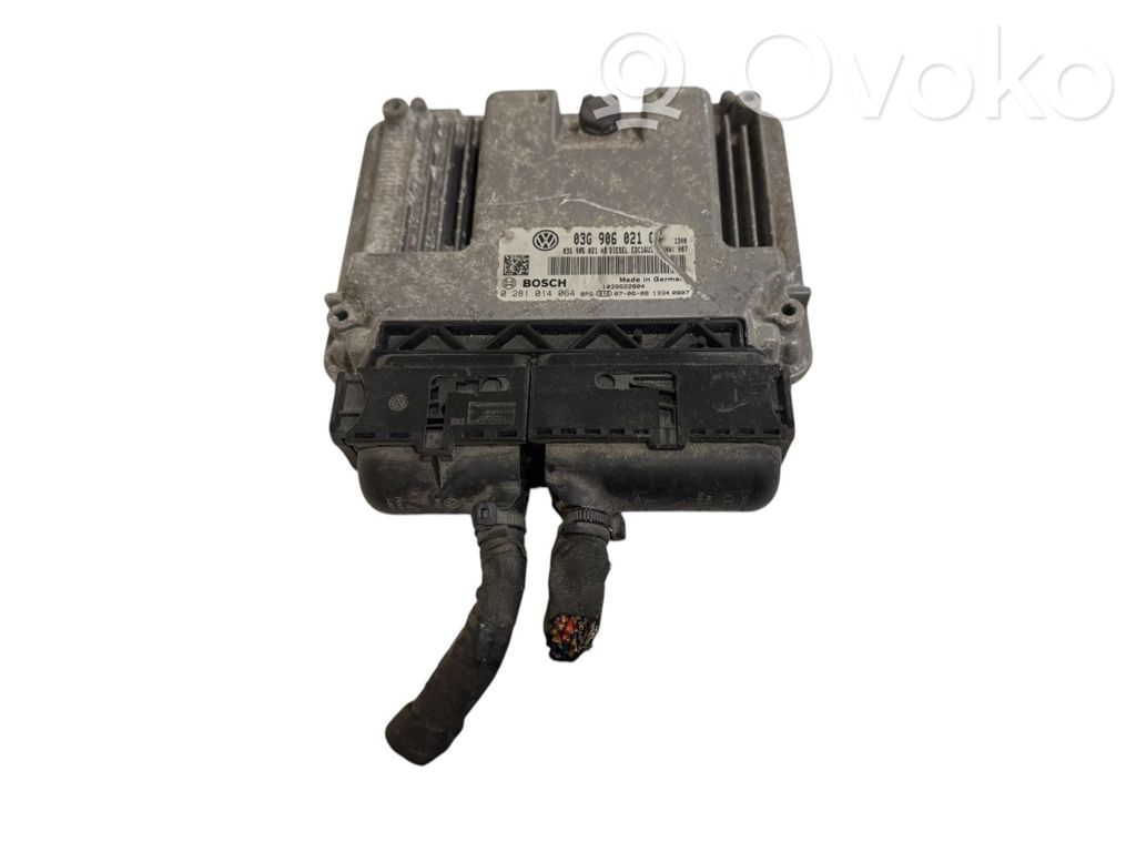 Volkswagen Golf V Engine control unit/module 