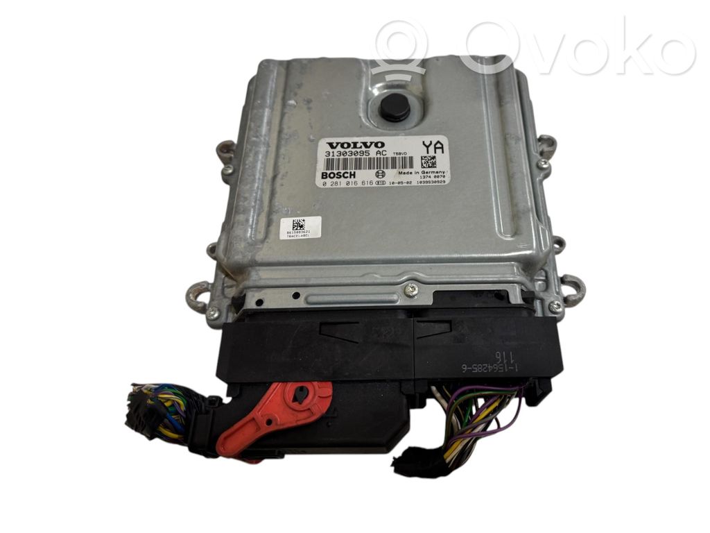Volvo V70 Engine control unit/module 