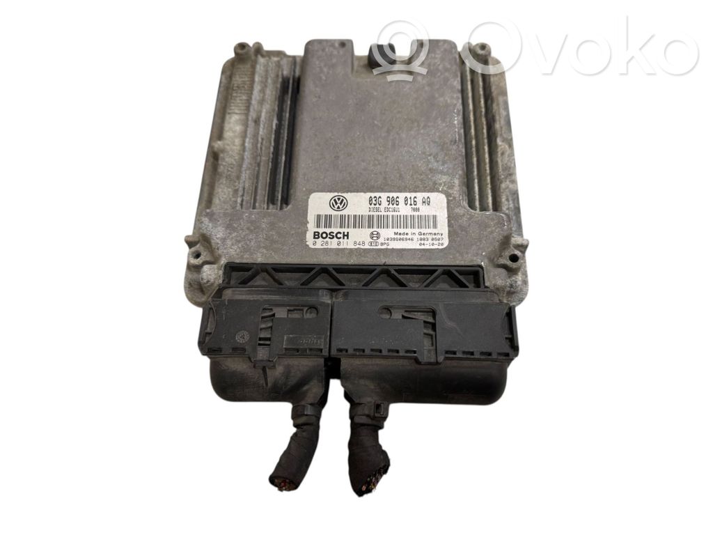 Volkswagen Golf V Engine control unit/module 