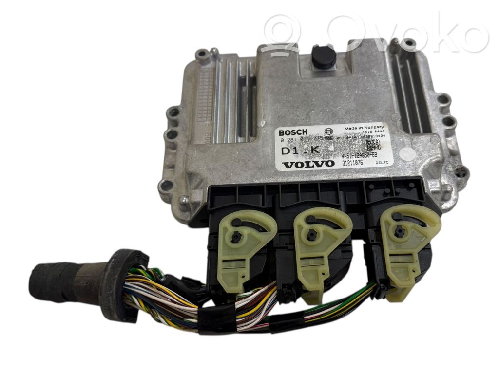 Volvo V50 Engine control unit/module 