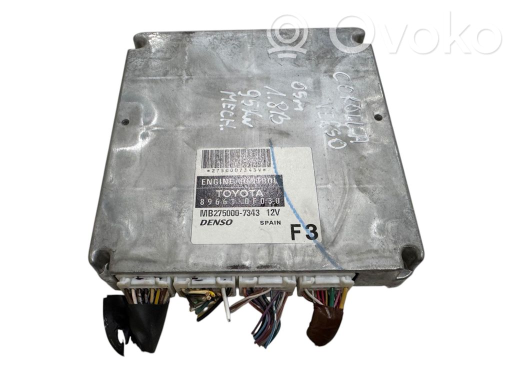 Toyota Corolla Verso AR10 Engine control unit/module 