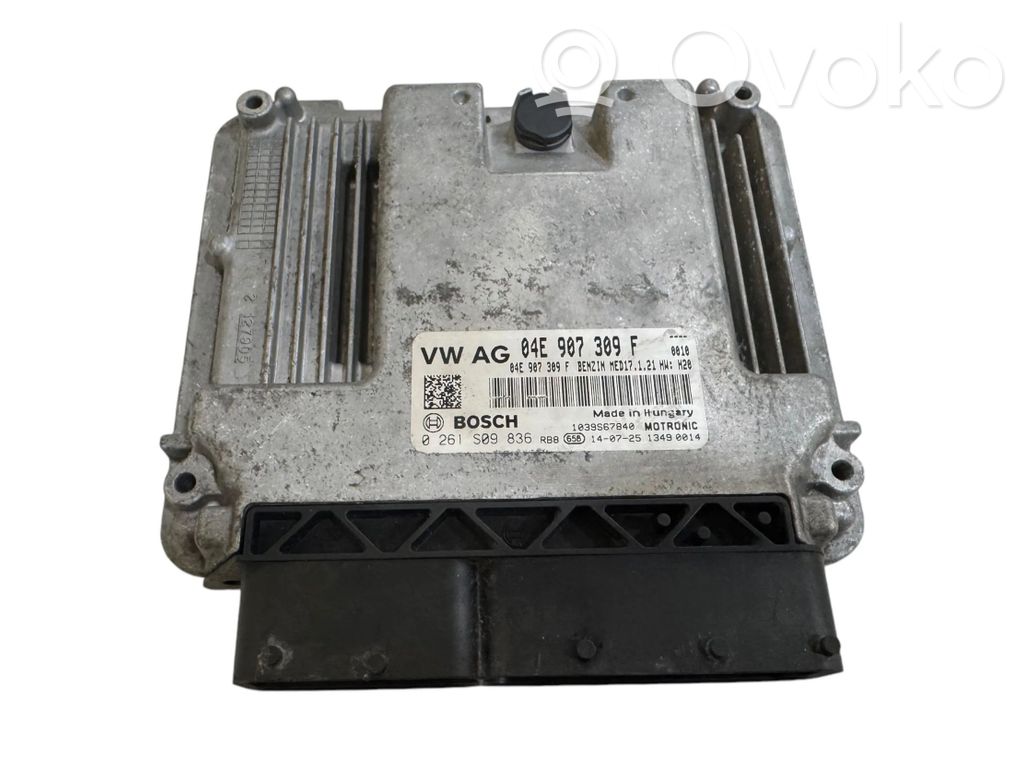 Volkswagen Golf VII Engine control unit/module 