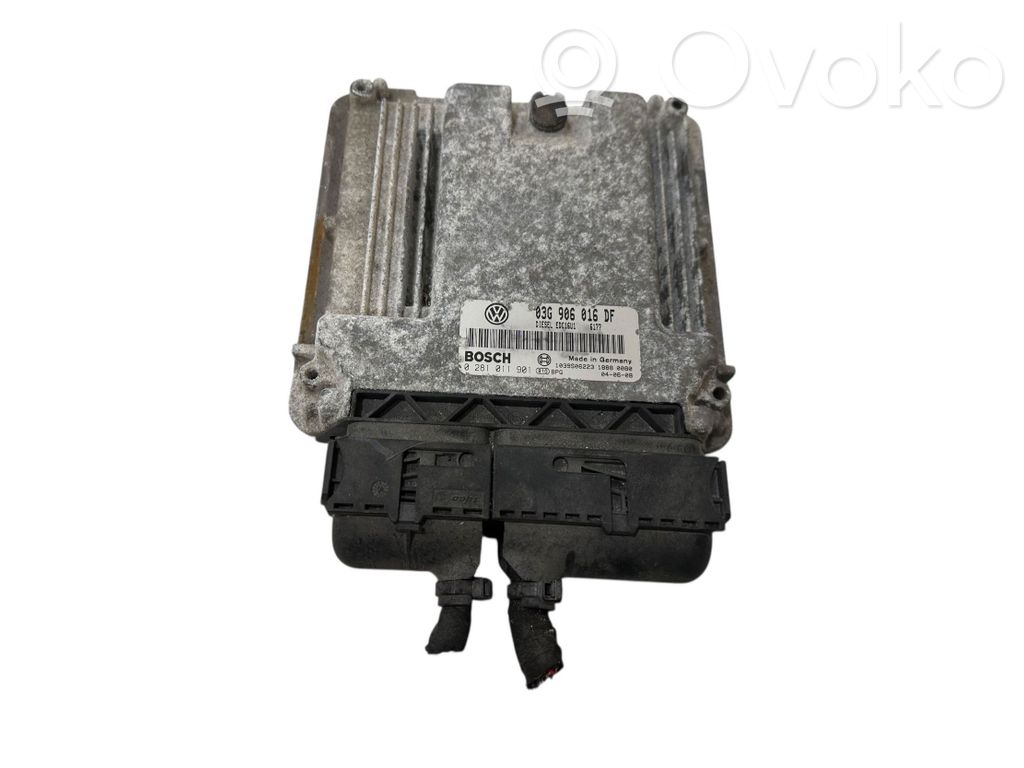Volkswagen Golf V Engine control unit/module 