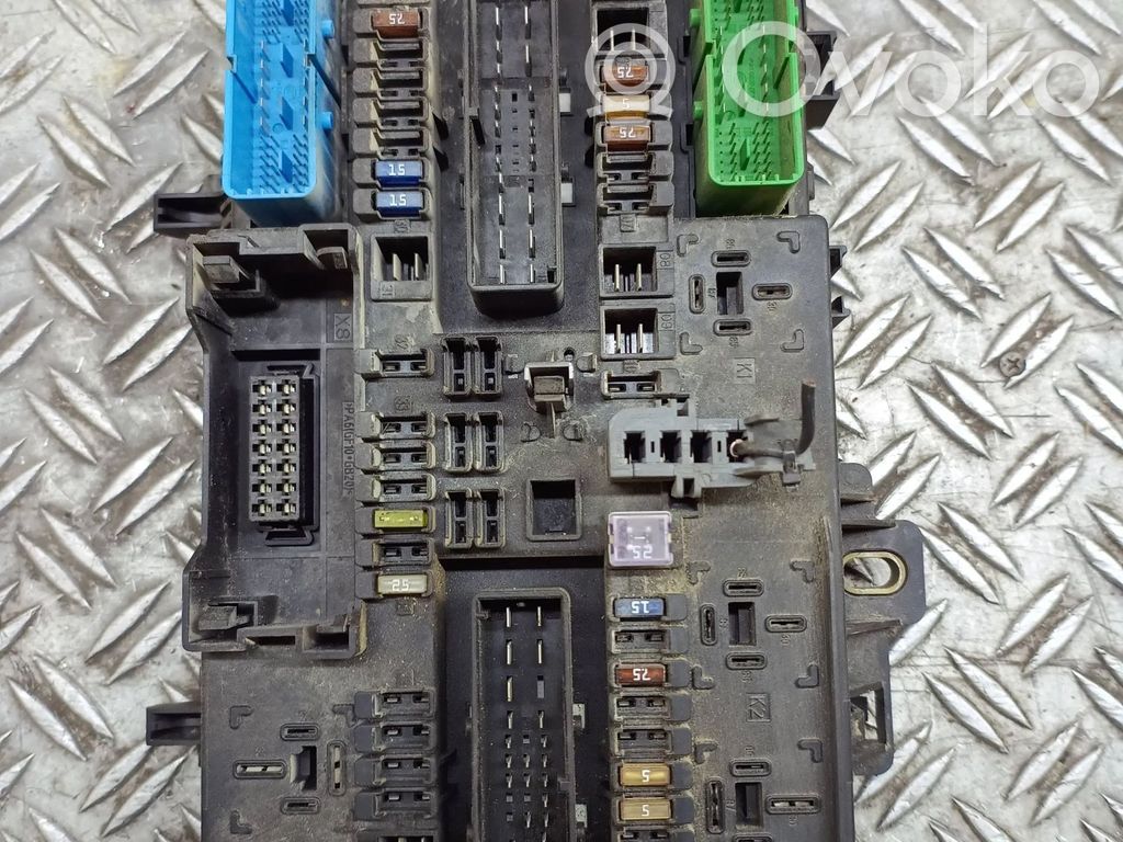 Opel Astra H Fuse box set 