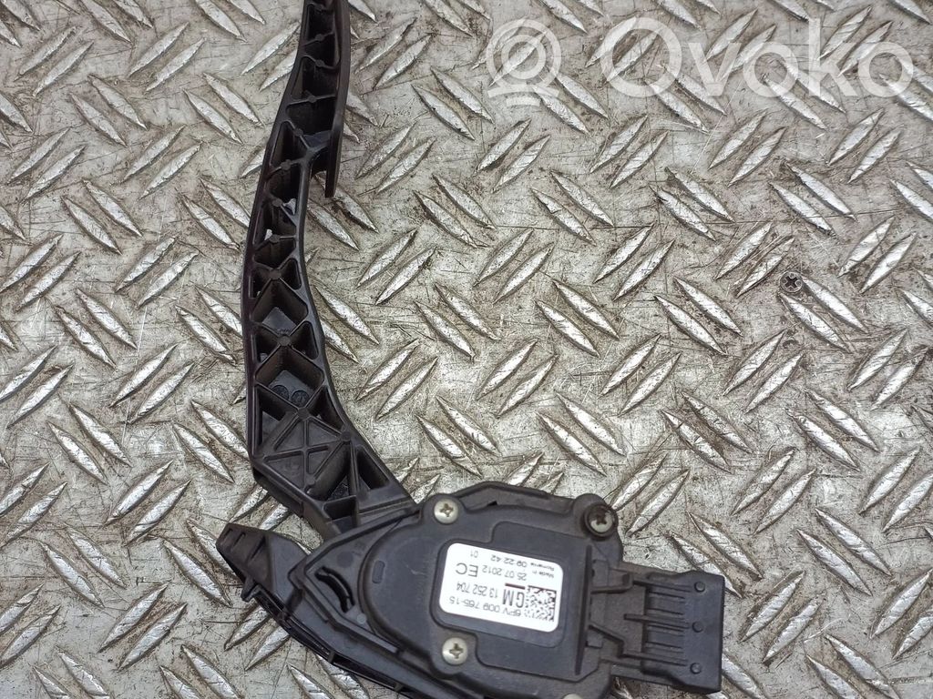 Opel Astra J Pédale d'accélérateur 