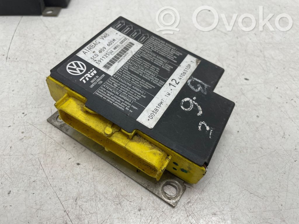 Volkswagen PASSAT B6 Airbag control unit/module 
