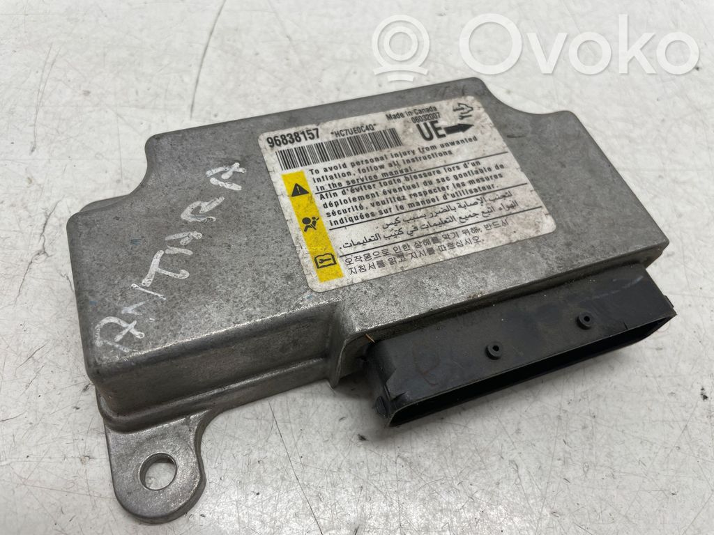 Opel Zafira B Airbag control unit/module 