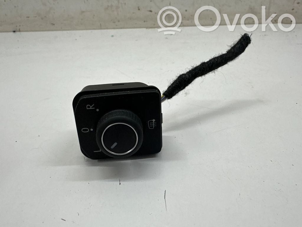 Volkswagen Golf VIII Interruptor del espejo lateral 