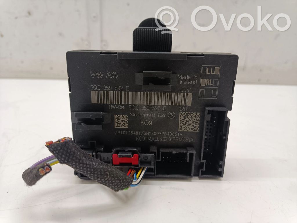 Audi TT TTS RS Mk3 8S Door control unit/module 