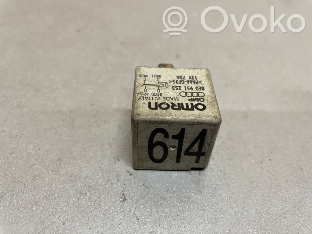 Audi A6 S6 C5 4B Muu rele 