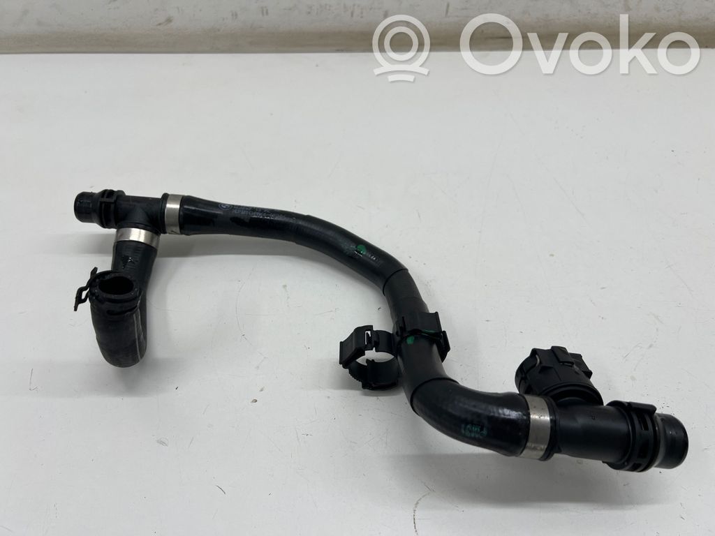 BMW i4 Engine coolant pipe/hose 