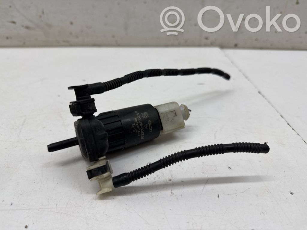 Opel Crossland X Windscreen/windshield washer pump 
