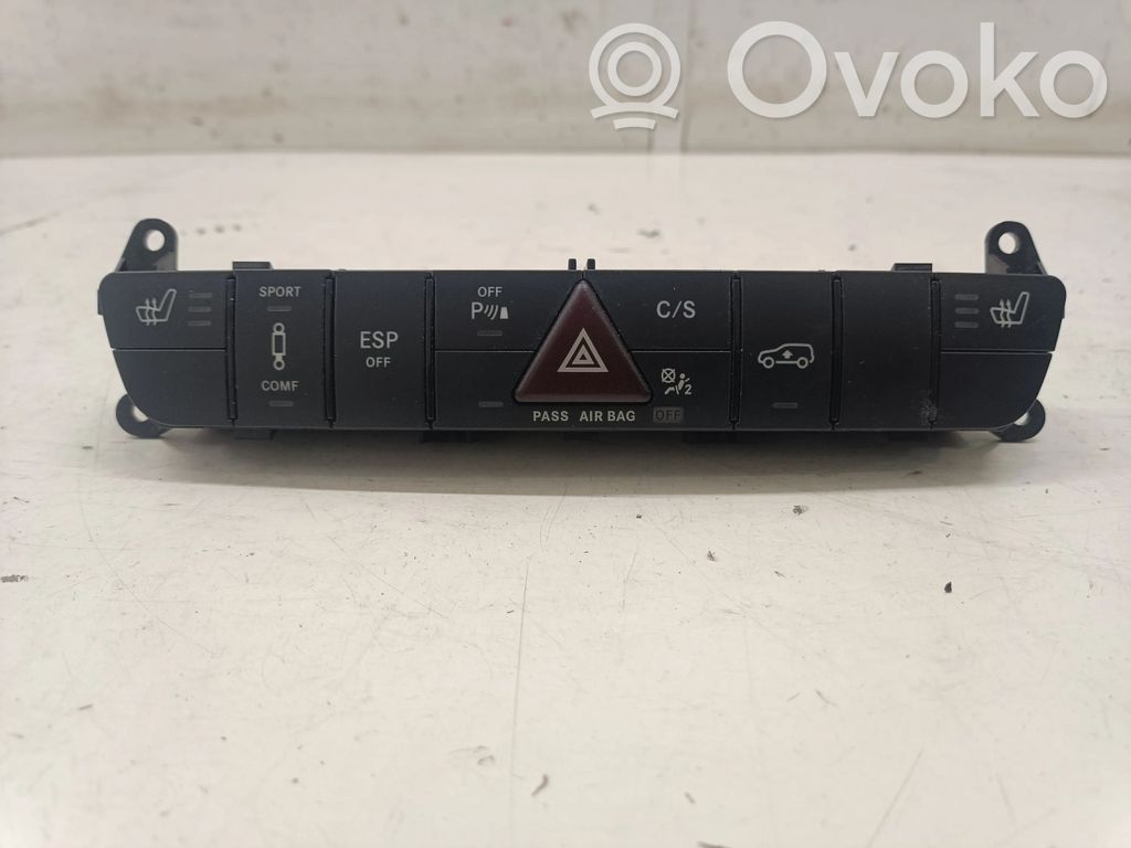 Mercedes-Benz R W251 Un conjunto de interruptores 