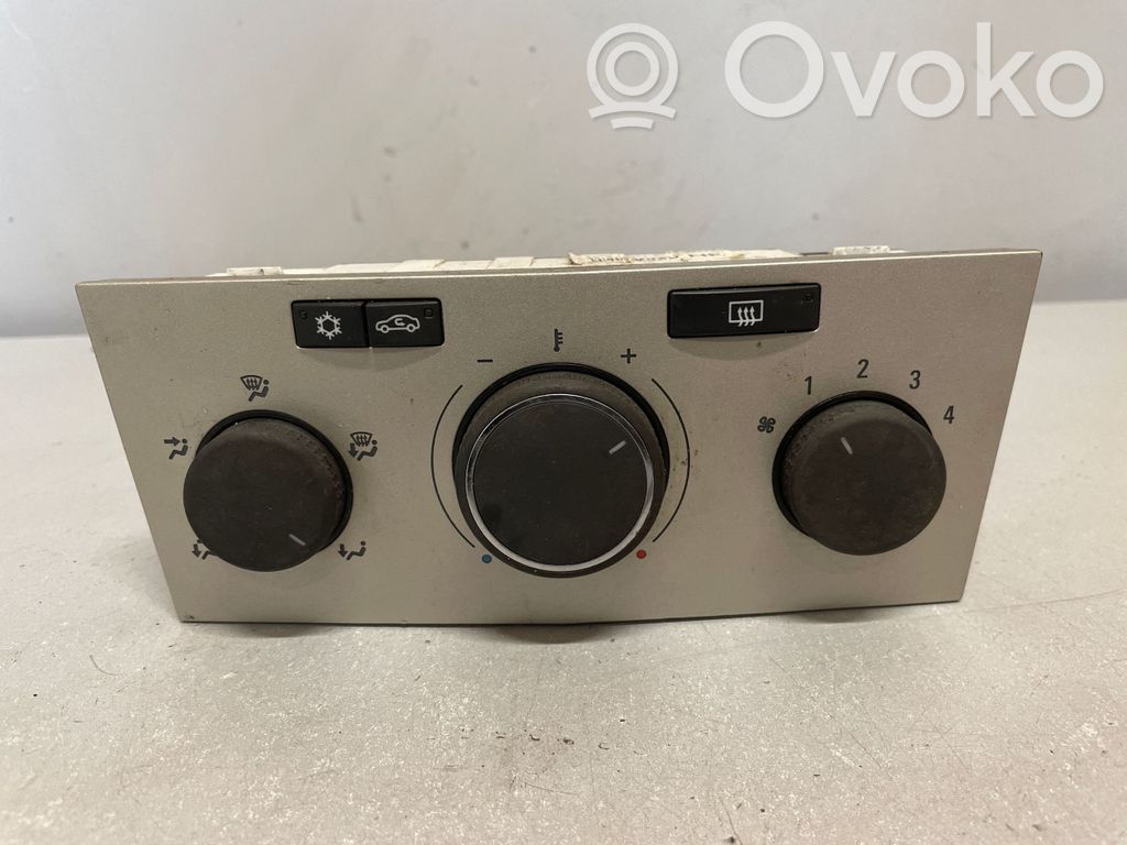 Opel Astra H Climate control unit 