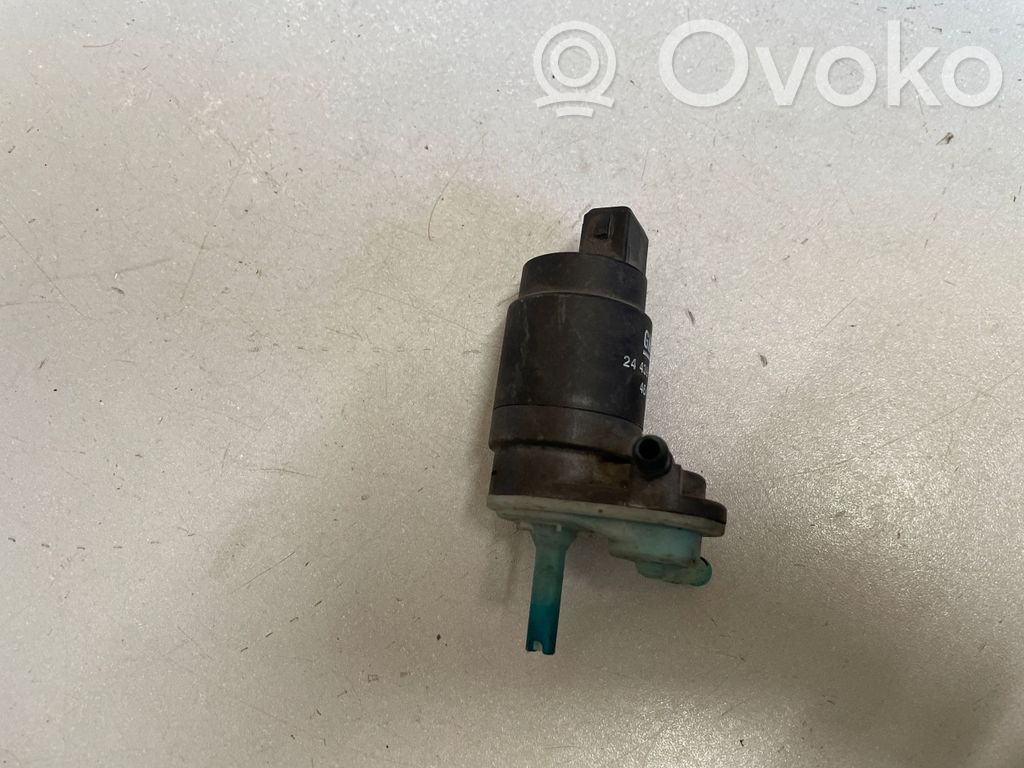 Opel Insignia B Windscreen/windshield washer pump 