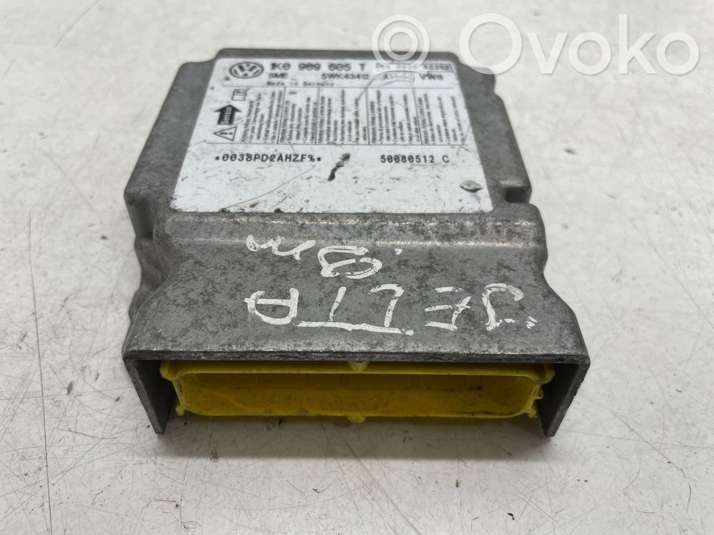 Volkswagen Jetta V Airbag control unit/module 