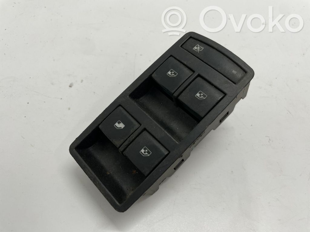 Opel Insignia A Interruptor del elevalunas eléctrico 